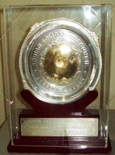 Medal by INDIAN Solidarity Council